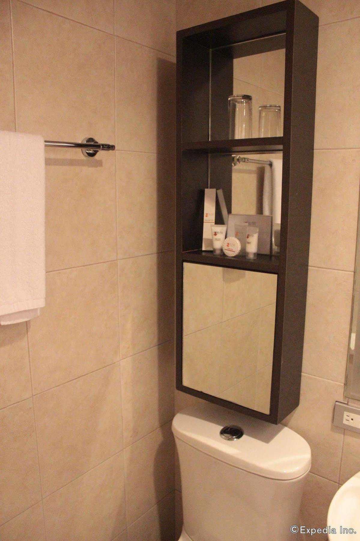Soleste Suites Quezon City Exteriör bild
