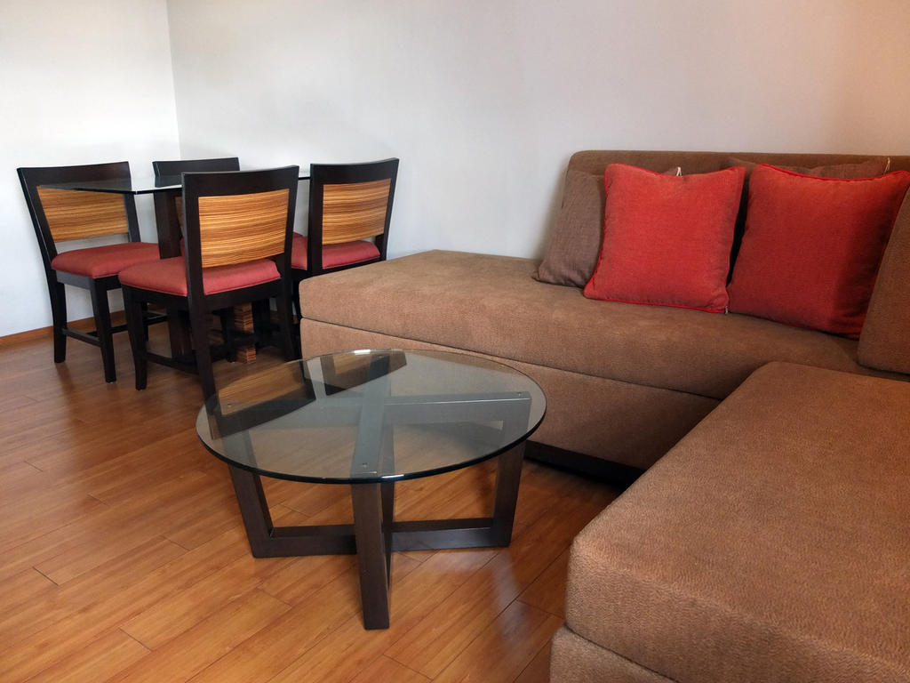 Soleste Suites Quezon City Exteriör bild